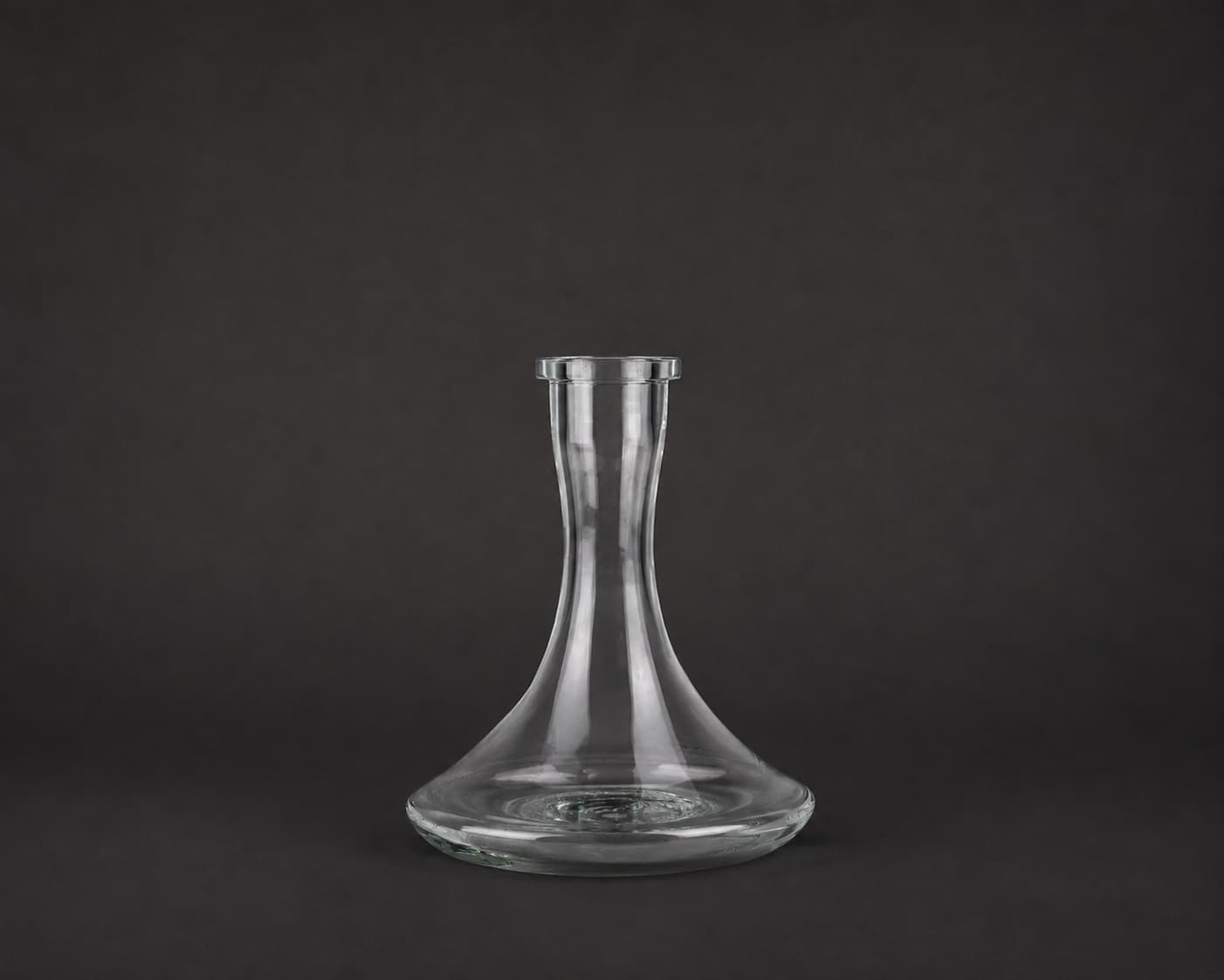 Union hookah crystal vase detail